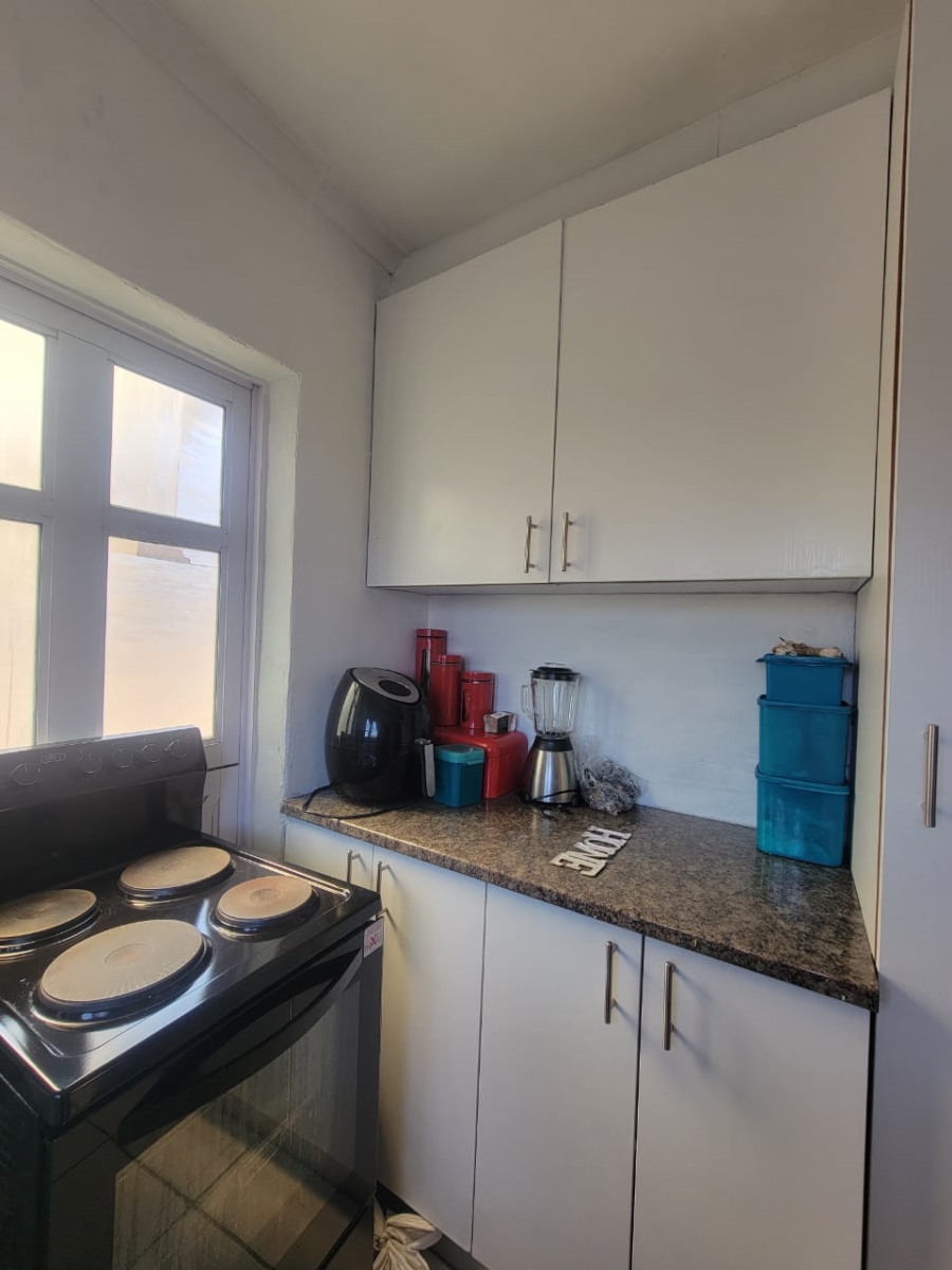 To Let 2 Bedroom Property for Rent in Highbury Park Western Cape